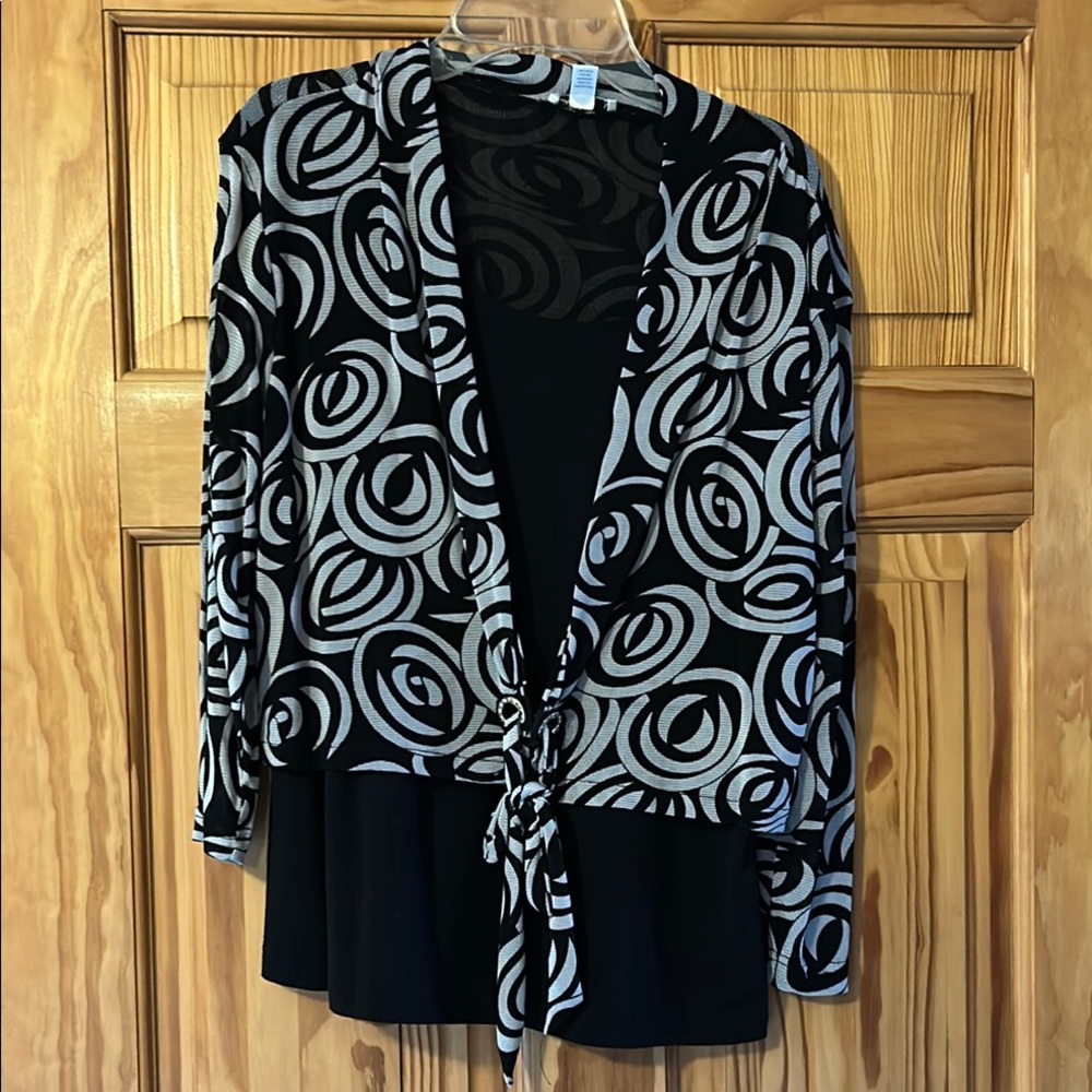 Jaipur Black and Gray Tie Front Graphic Blouse